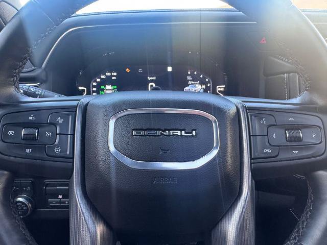 Used 2023 GMC Yukon Denali Ultimate AWD/4WD image 24
