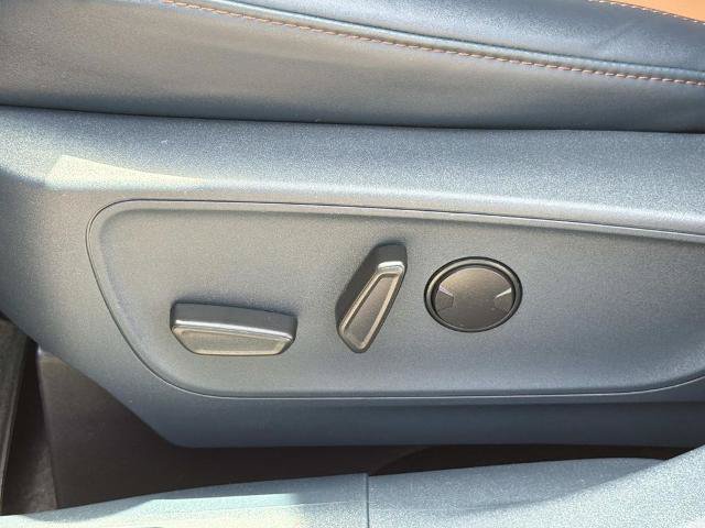 Certified 2022 Ford Maverick Lariat w/ Lariat Luxury Package FWD image 23