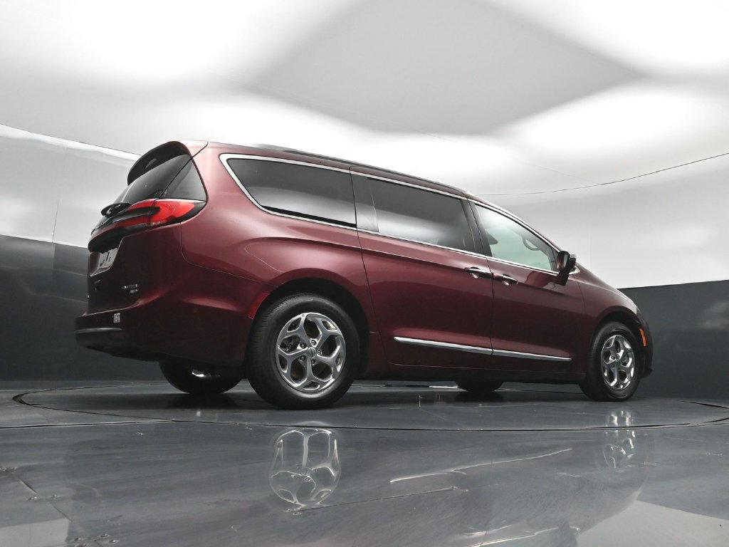 Used 2021 Chrysler Pacifica Limited w/ Premium & Safety Sphere Group AWD/4WD image 48