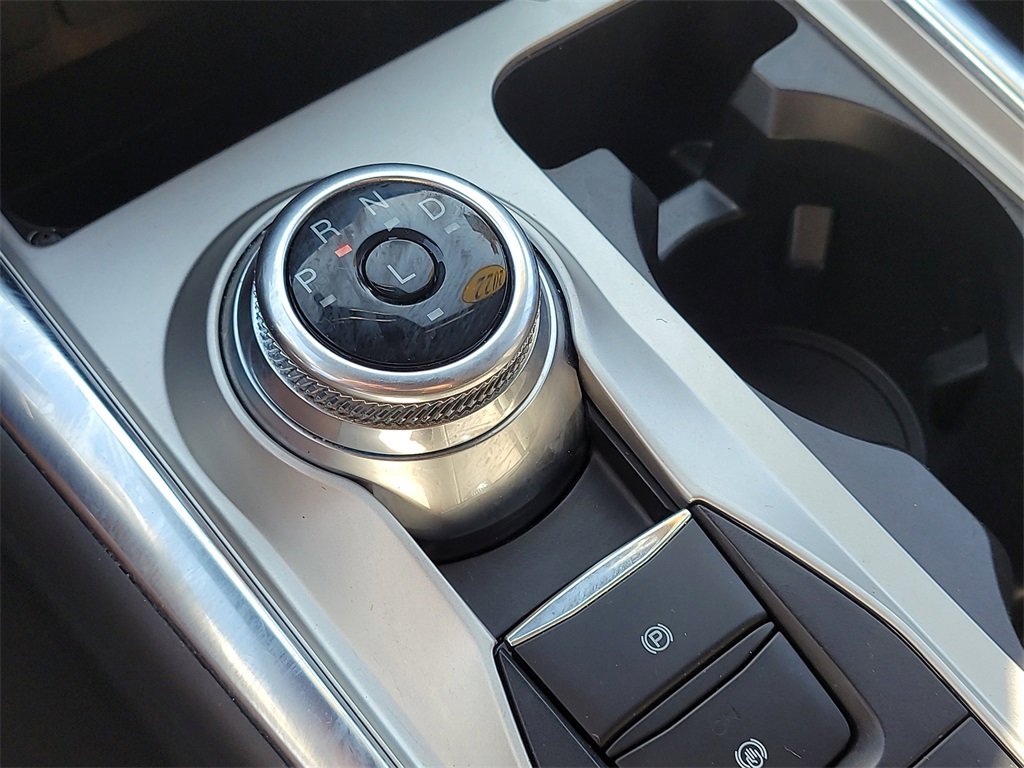 Certified 2022 Ford Explorer XLT w/ Equipment Group 202A image 27