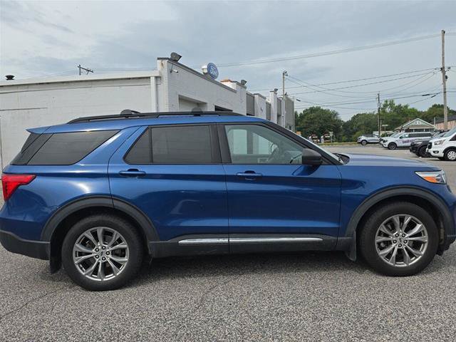 Certified 2020 Ford Explorer XLT w/ Equipment Group 202A AWD/4WD image 7