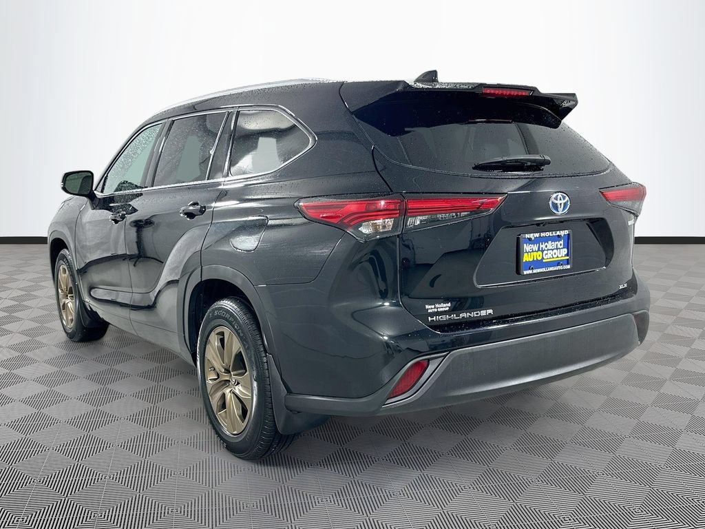 Used 2022 Toyota Highlander Bronze Edition AWD/4WD image 7