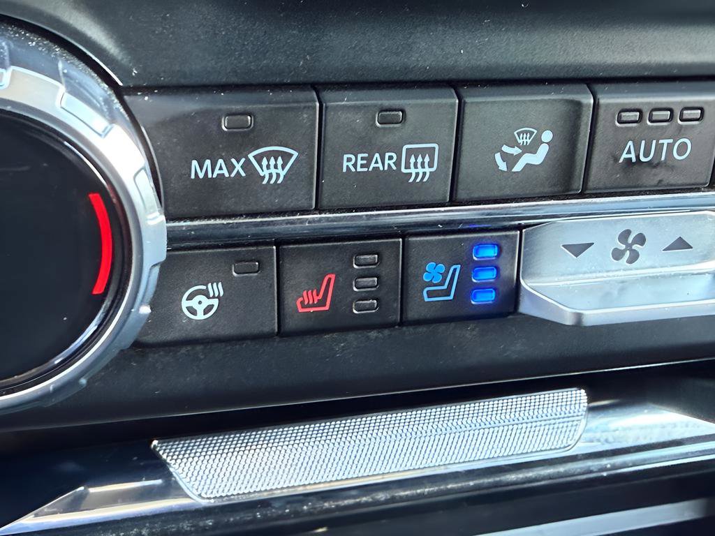 Certified 2023 Ford F250 Lariat w/ Lariat Ultimate Package AWD/4WD image 12