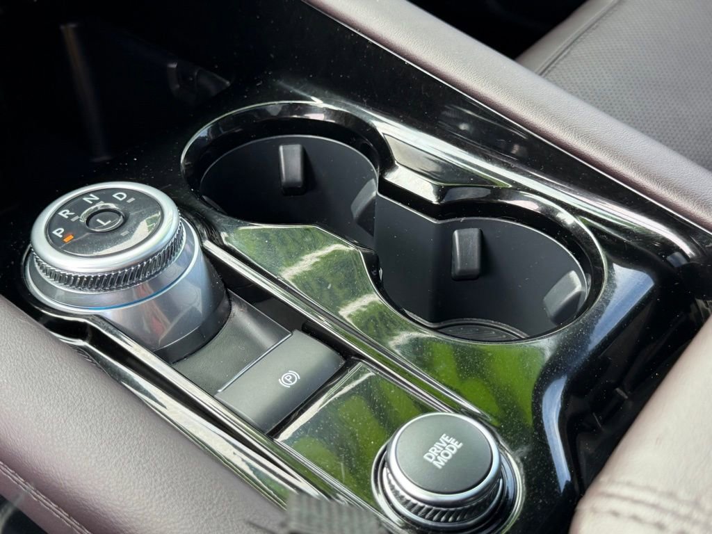 Certified 2025 Ford Explorer Platinum w/ LUX Leather Package image 27