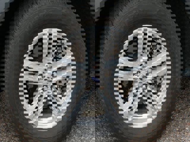 Certified 2023 Ford Explorer XLT w/ Class IV Trailer Tow Package image 10