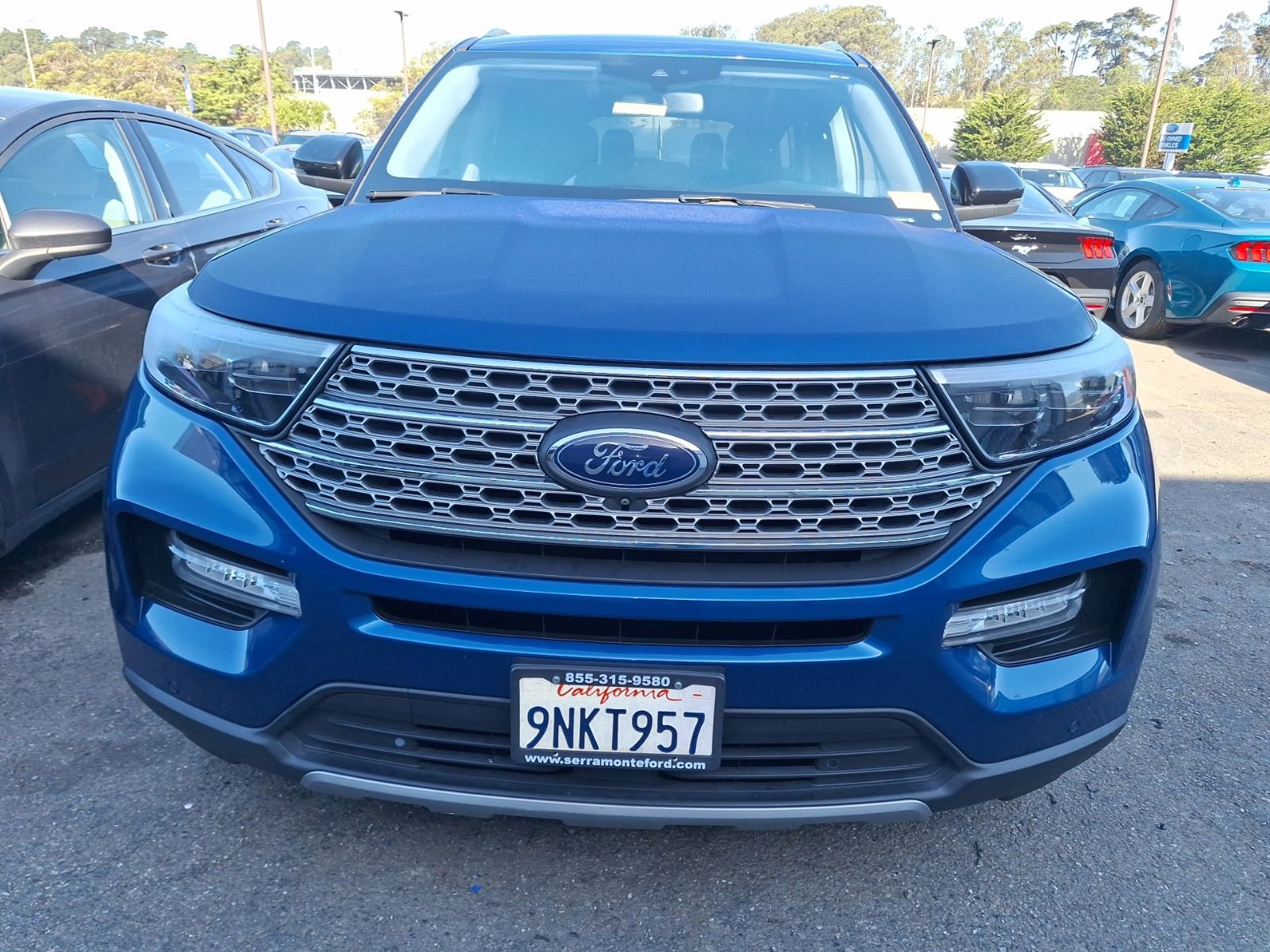 Certified 2021 Ford Explorer Limited w/ Equipment Group 301A image 2
