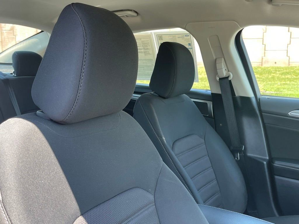 Certified 2020 Ford Fusion SE FWD image 17