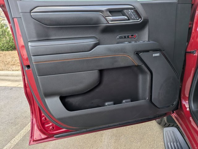 Used 2023 GMC Sierra 1500 AT4 w/ AT4 Premium Package AWD/4WD image 10
