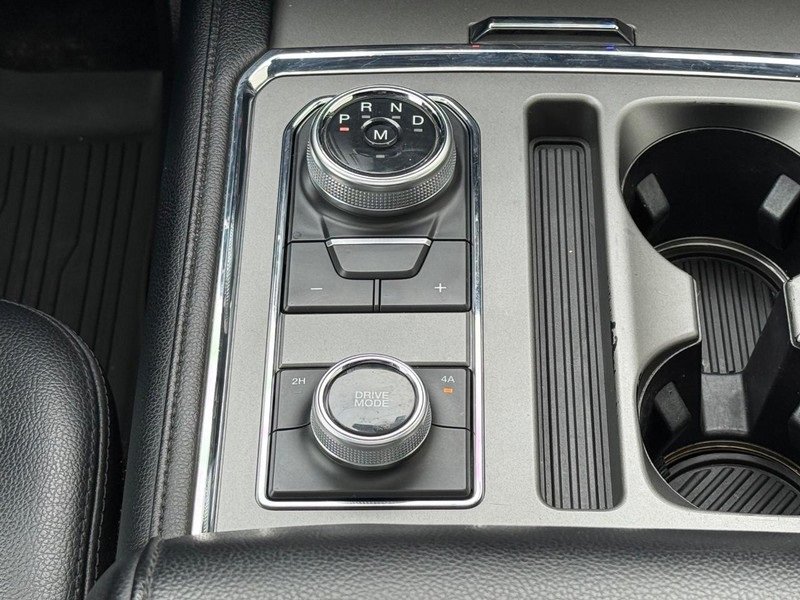 Certified 2019 Ford Expedition Max XLT w/ Equipment Group 202A image 15