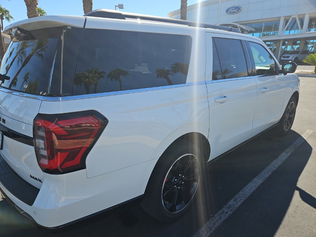 Certified 2023 Ford Expedition Max Limited AWD/4WD image 3
