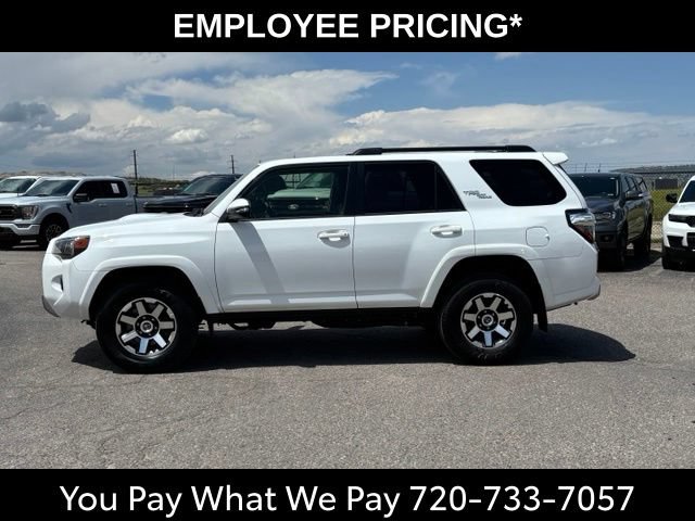 Used 2024 Toyota 4Runner TRD Off-Road Premium w/ Moonroof Package AWD/4WD image 2