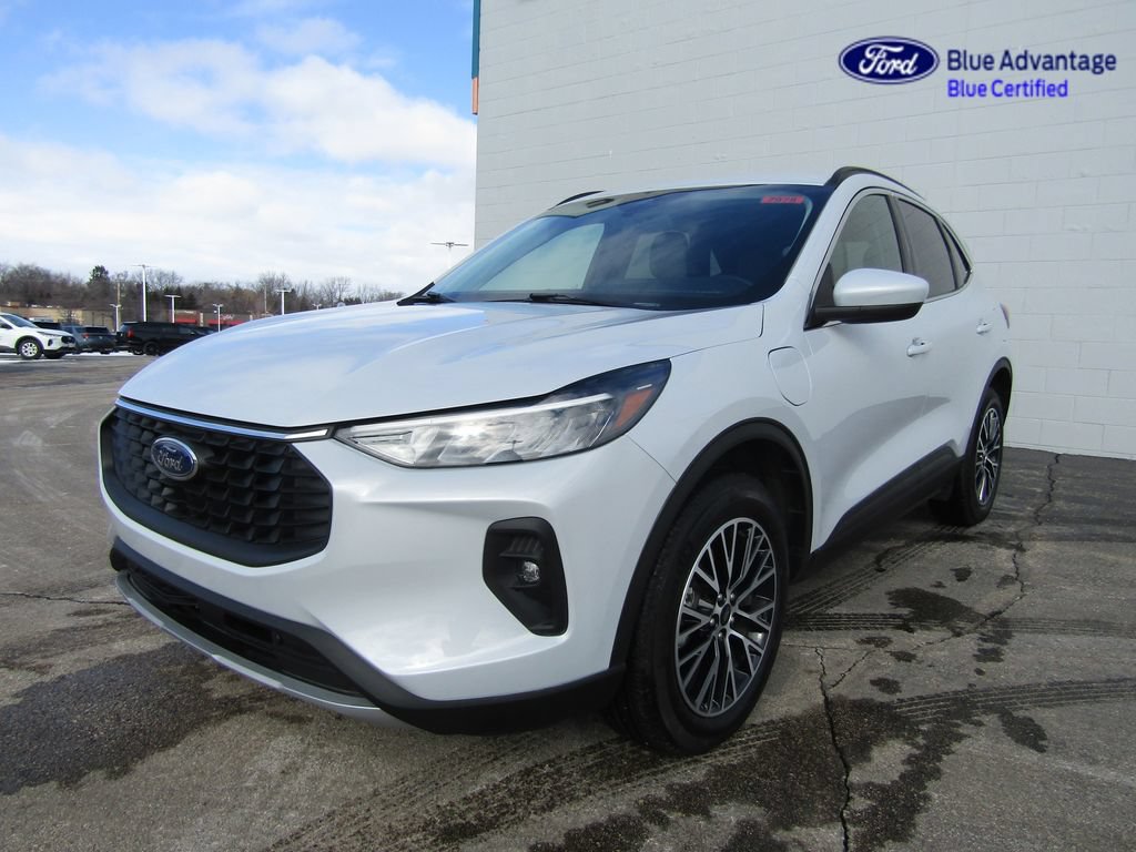 Certified 2025 Ford Escape SE FWD image 42