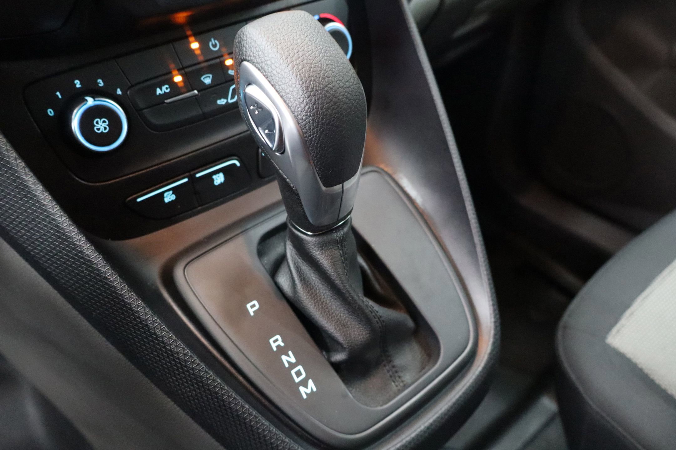 Certified 2023 Ford Transit Connect XL FWD image 21