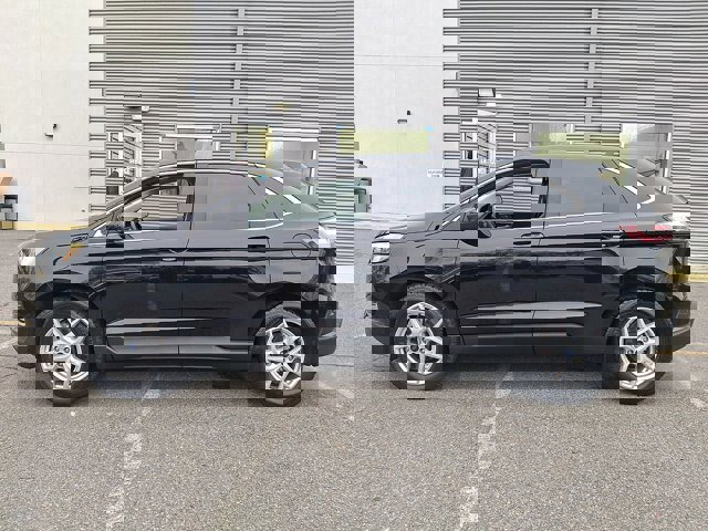 Certified 2022 Ford Edge SEL w/ Convenience Package image 3