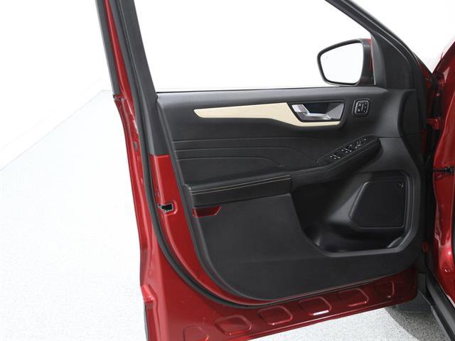 Certified 2022 Ford Escape Titanium w/ Titanium Elite Package image 6