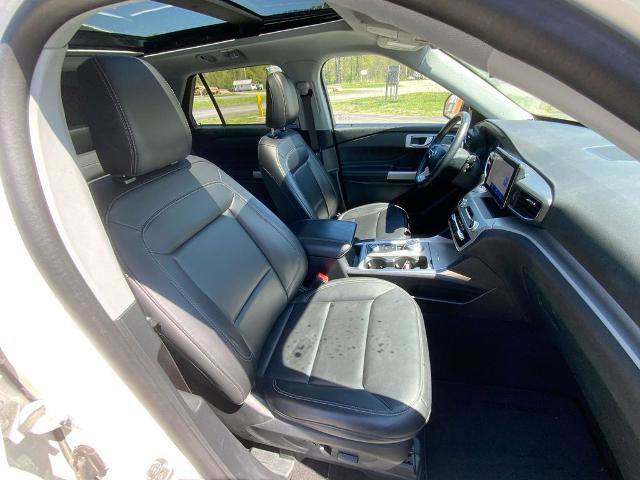 Certified 2024 Ford Explorer XLT w/ Equipment Group 202A AWD/4WD image 25