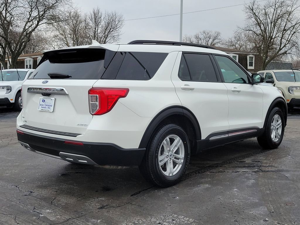 Certified 2023 Ford Explorer XLT w/ Equipment Group 202A image 4