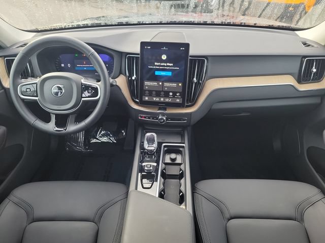 Used 2026 Volvo XC60 B5 Plus w/ Protection Package Premier AWD/4WD image 10