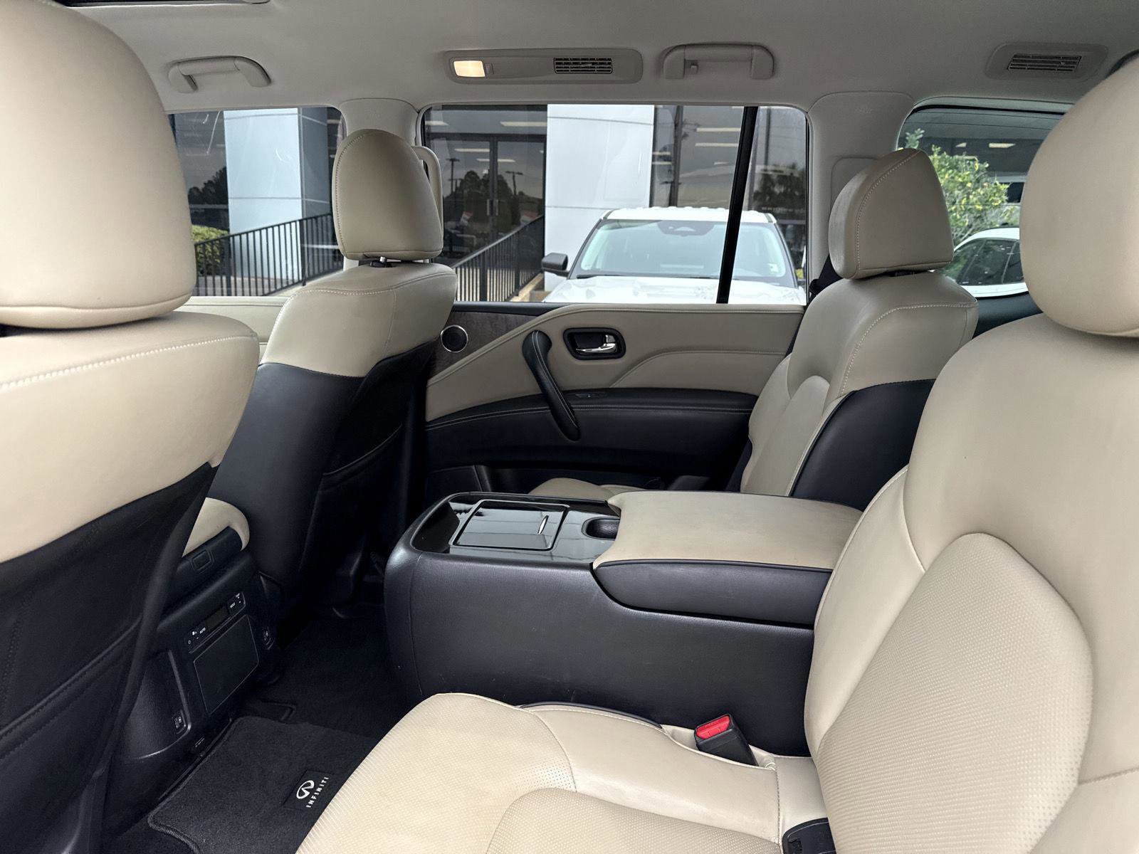 Used 2023 INFINITI QX80 Premium Select w/ Cargo Package RWD image 11