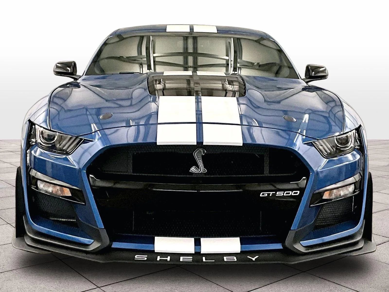 Certified 2020 Ford Mustang Shelby GT500 w/ Carbon Fiber Track Pack RWD image 3