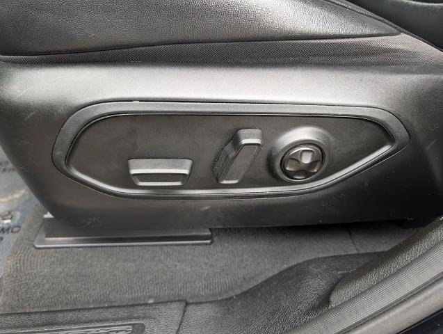 Used 2023 Jeep Grand Cherokee Limited AWD/4WD image 13