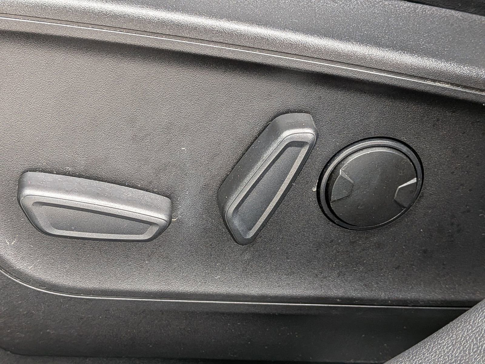 Certified 2023 Ford Escape ST-Line Select w/ Tech Pack #2 image 22