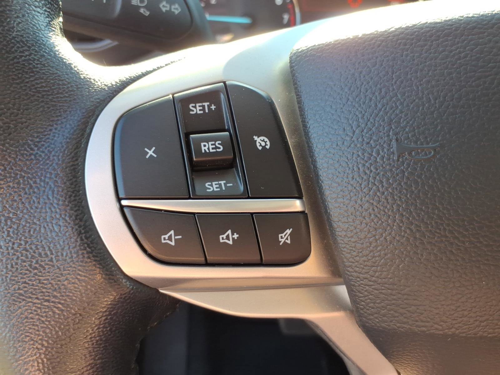 Certified 2022 Ford Explorer XLT image 18