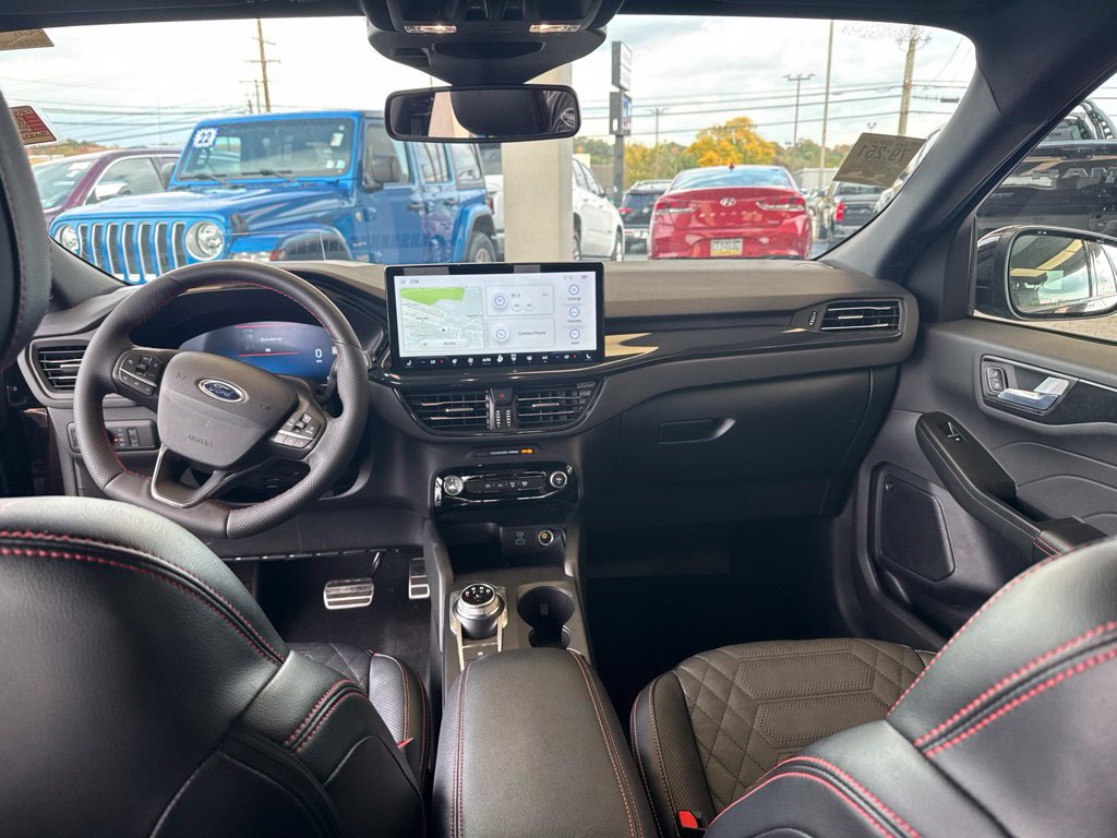Certified 2023 Ford Escape ST-Line Elite w/ Premium Technology Package AWD/4WD image 16