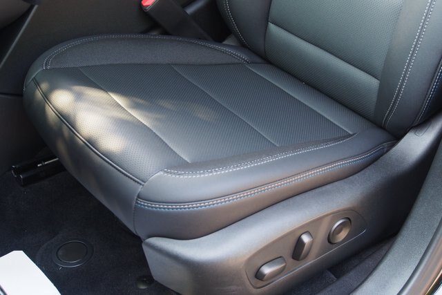 Used 2026 Chevrolet Equinox EV LT FWD image 18