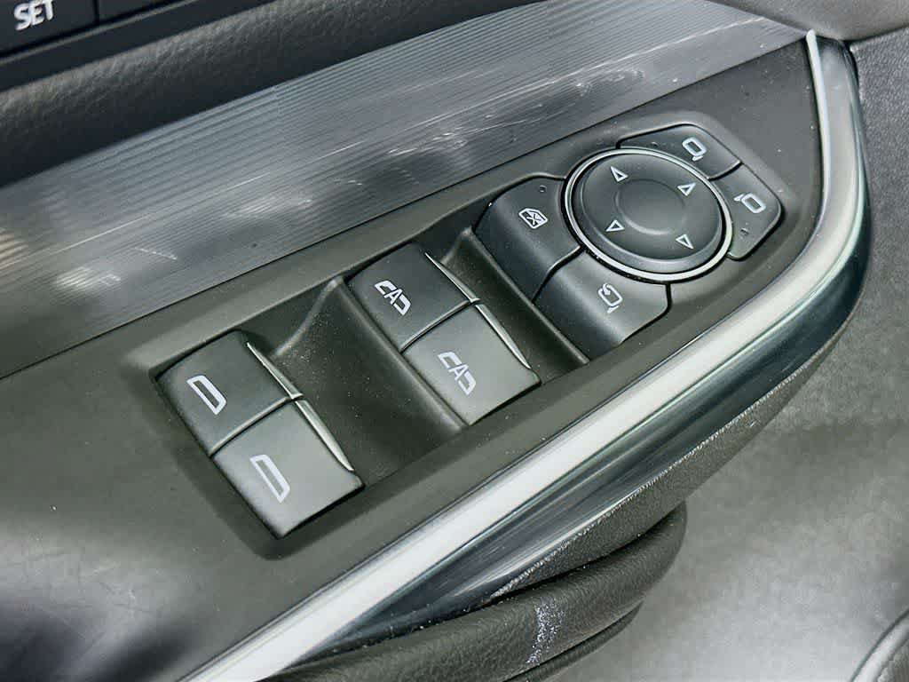 Used 2024 Cadillac XT4 Premium Luxury FWD image 29