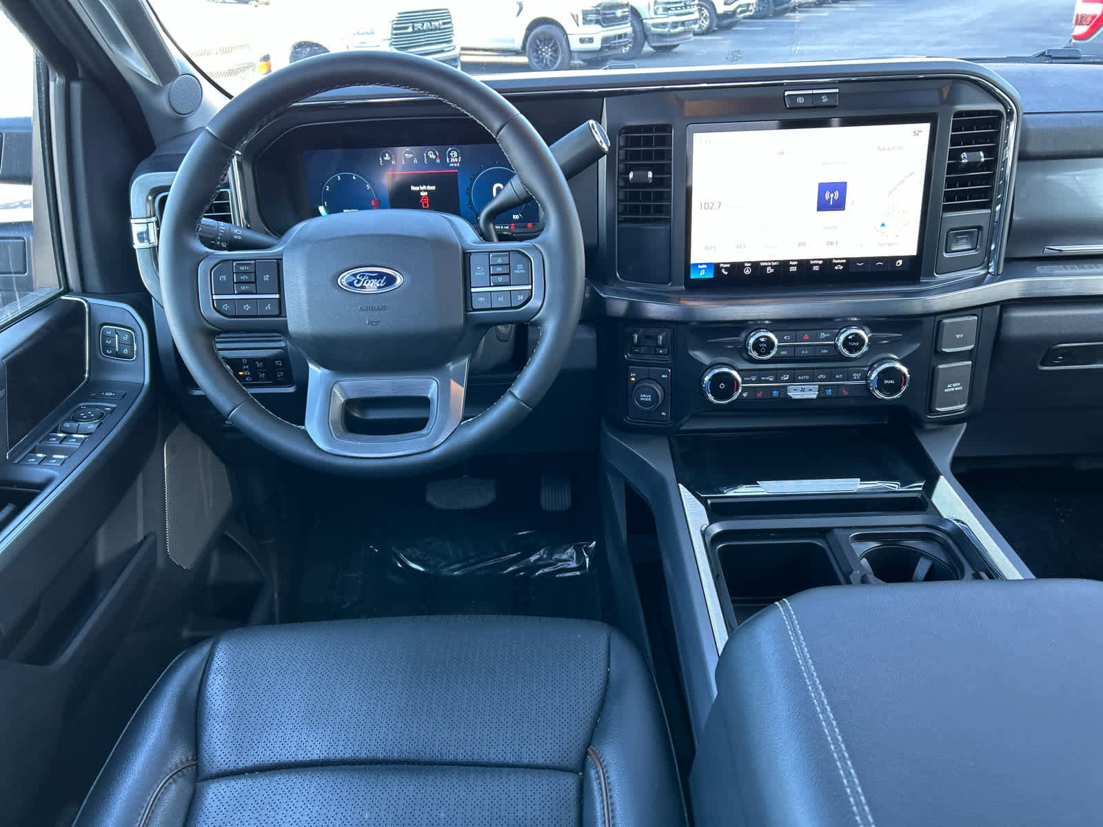 Certified 2025 Ford F450 Lariat w/ FX4 Off-Road Package image 25