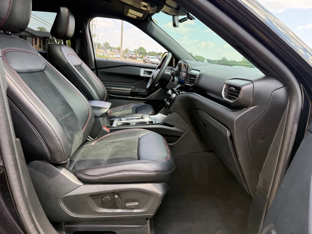 Certified 2023 Ford Explorer ST-Line w/ Class IV Trailer Tow Package AWD/4WD image 11
