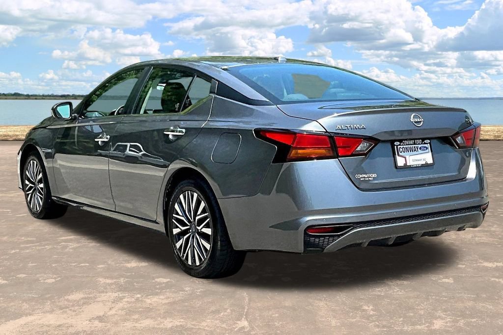 Used 2024 Nissan Altima 2.5 SV FWD image 5