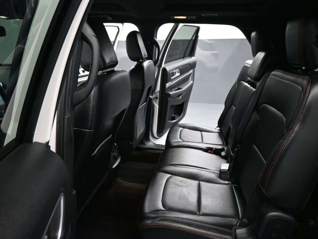 Certified 2018 Ford Explorer Sport image 51