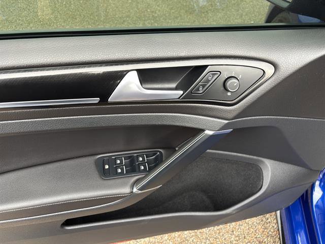 Used 2019 Volkswagen Golf R 4-Door image 13