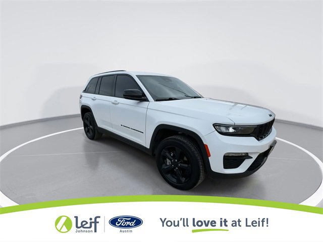 Used 2023 Jeep Grand Cherokee Limited w/ Black Appearance Package image 2