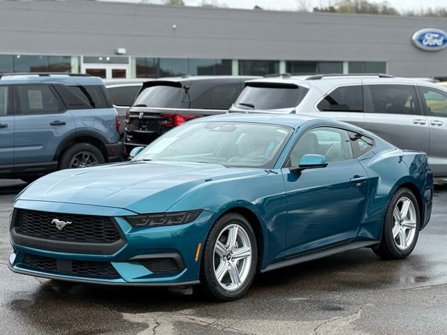 Certified 2026 Ford Mustang Coupe RWD image 33