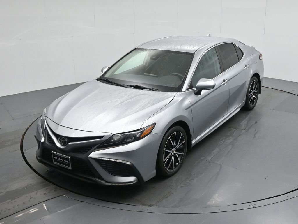 Used 2024 Toyota Camry SE image 26