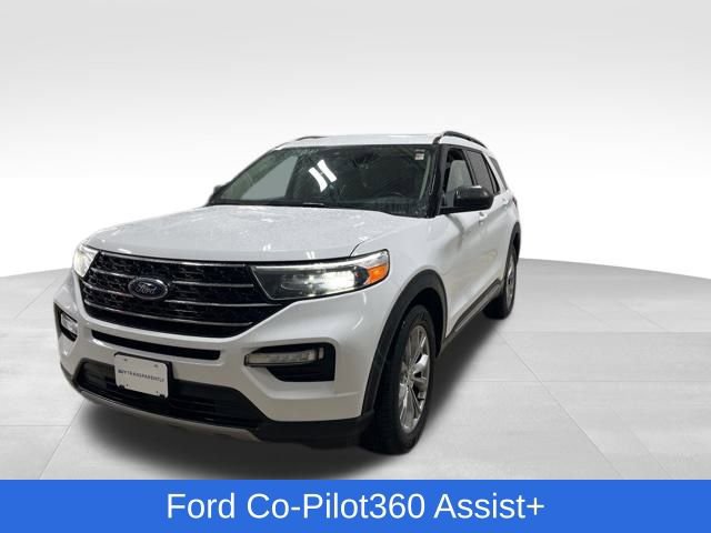 Certified 2020 Ford Explorer XLT w/ Equipment Group 202A image 4