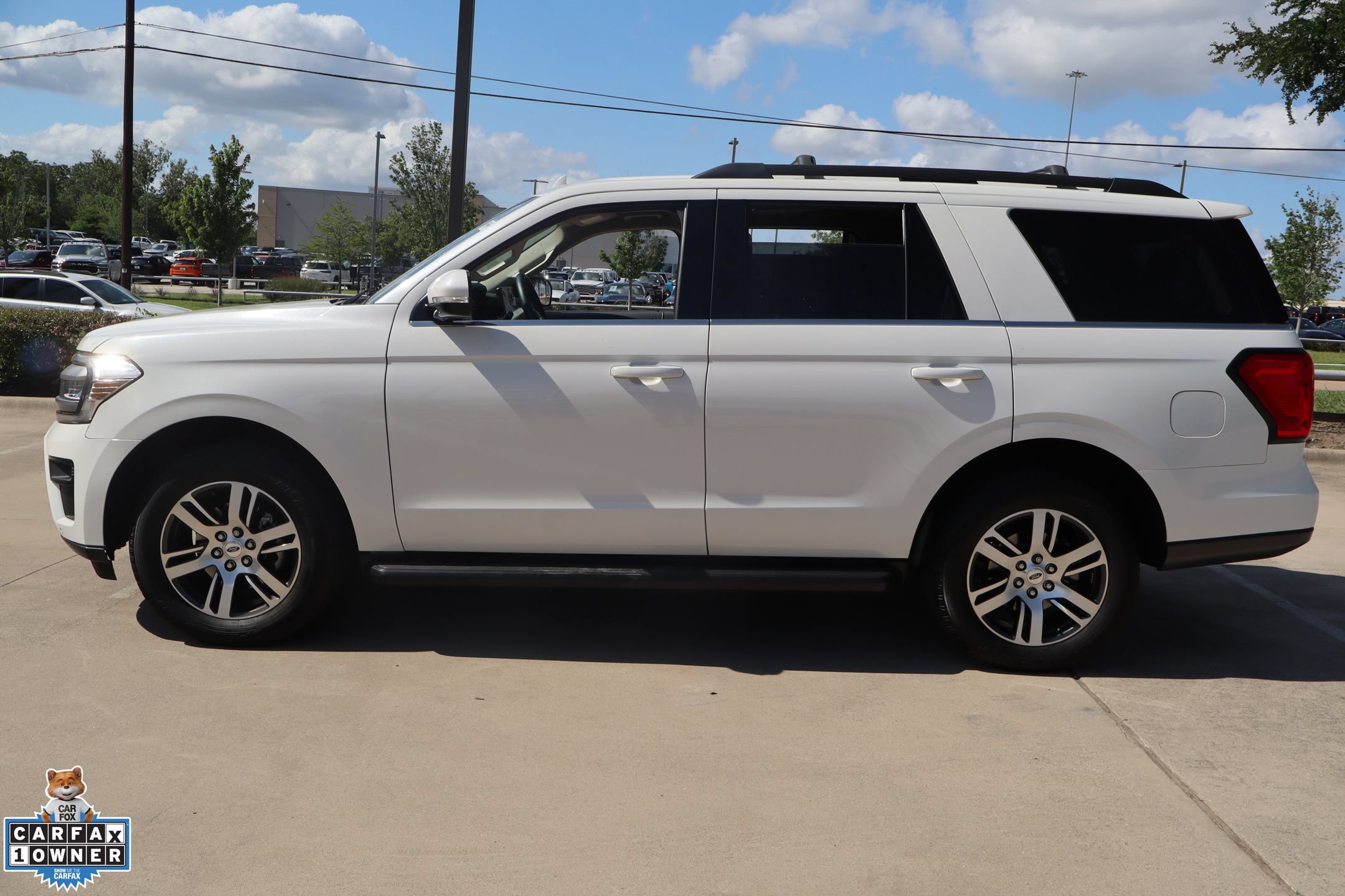 Certified 2024 Ford Expedition XLT RWD image 7