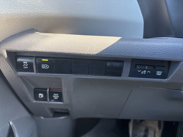 Used 2024 Toyota Sienna XLE image 25