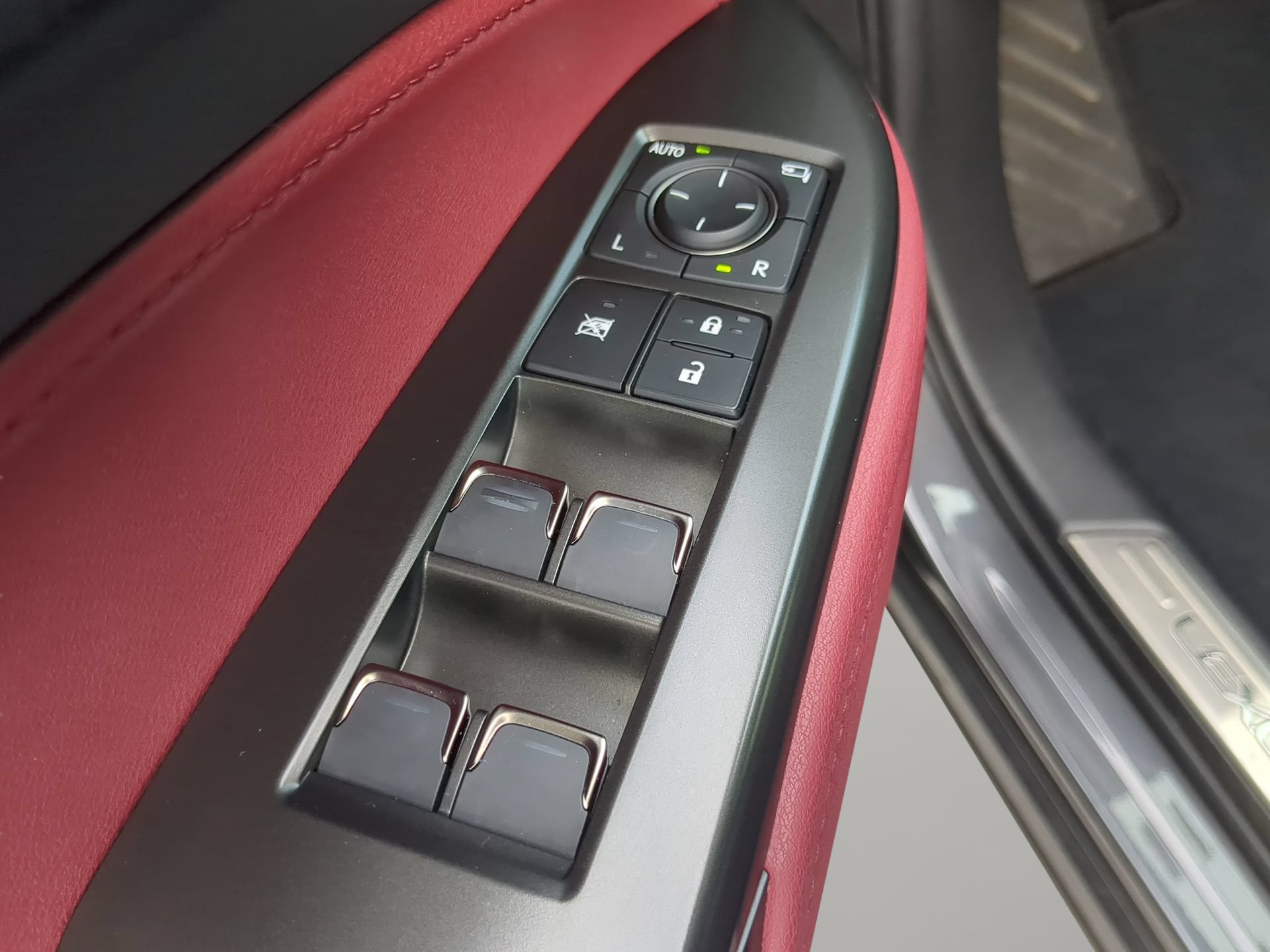 Used 2024 Lexus NX 250 FWD image 54