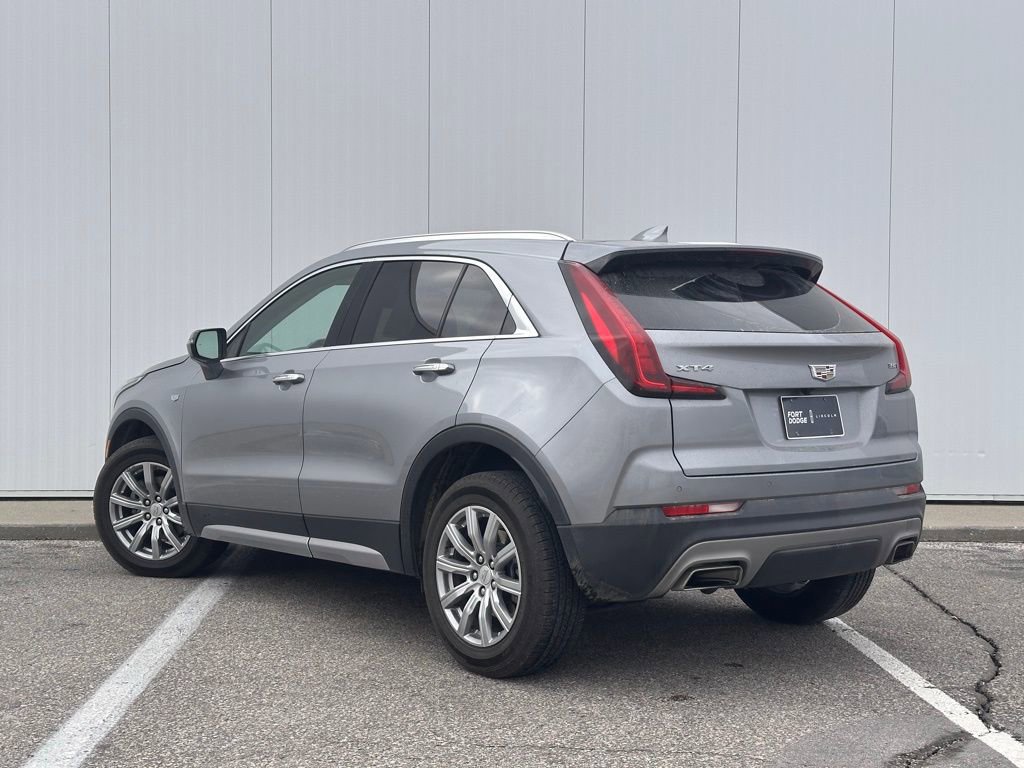 Used 2023 Cadillac XT4 Premium Luxury image 4