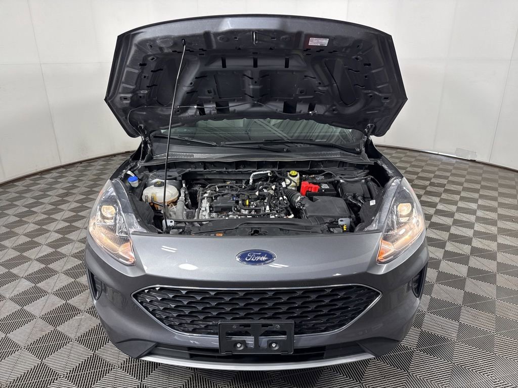 Certified 2022 Ford Escape SE w/ Cold Weather Package image 4