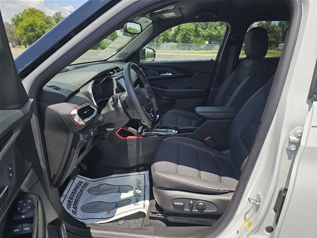 Used 2023 Chevrolet TrailBlazer RS w/ Convenience Package AWD/4WD image 15