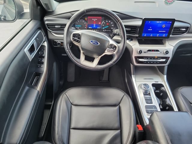 Certified 2023 Ford Explorer XLT w/ Equipment Group 202A RWD image 11