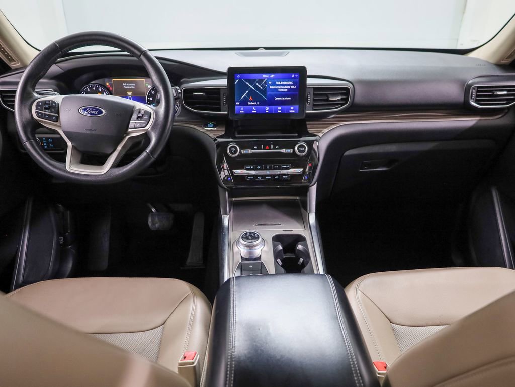 Certified 2021 Ford Explorer Limited w/ Equipment Group 301A image 10