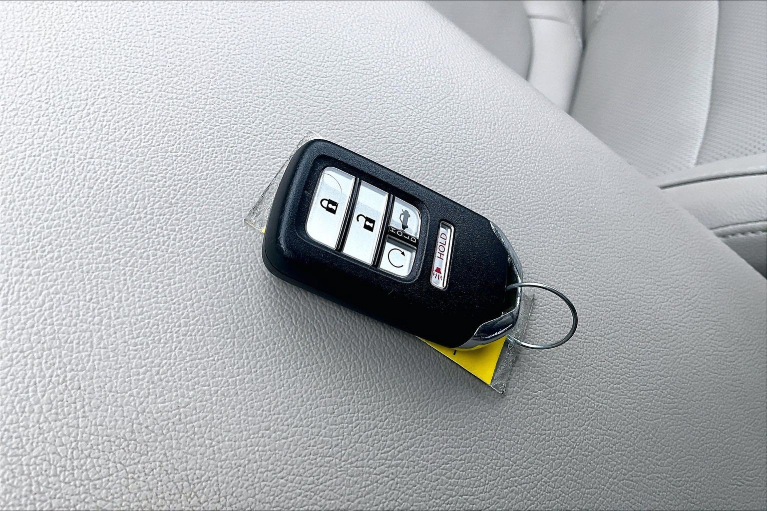 Used 2021 Honda Accord Touring image 11
