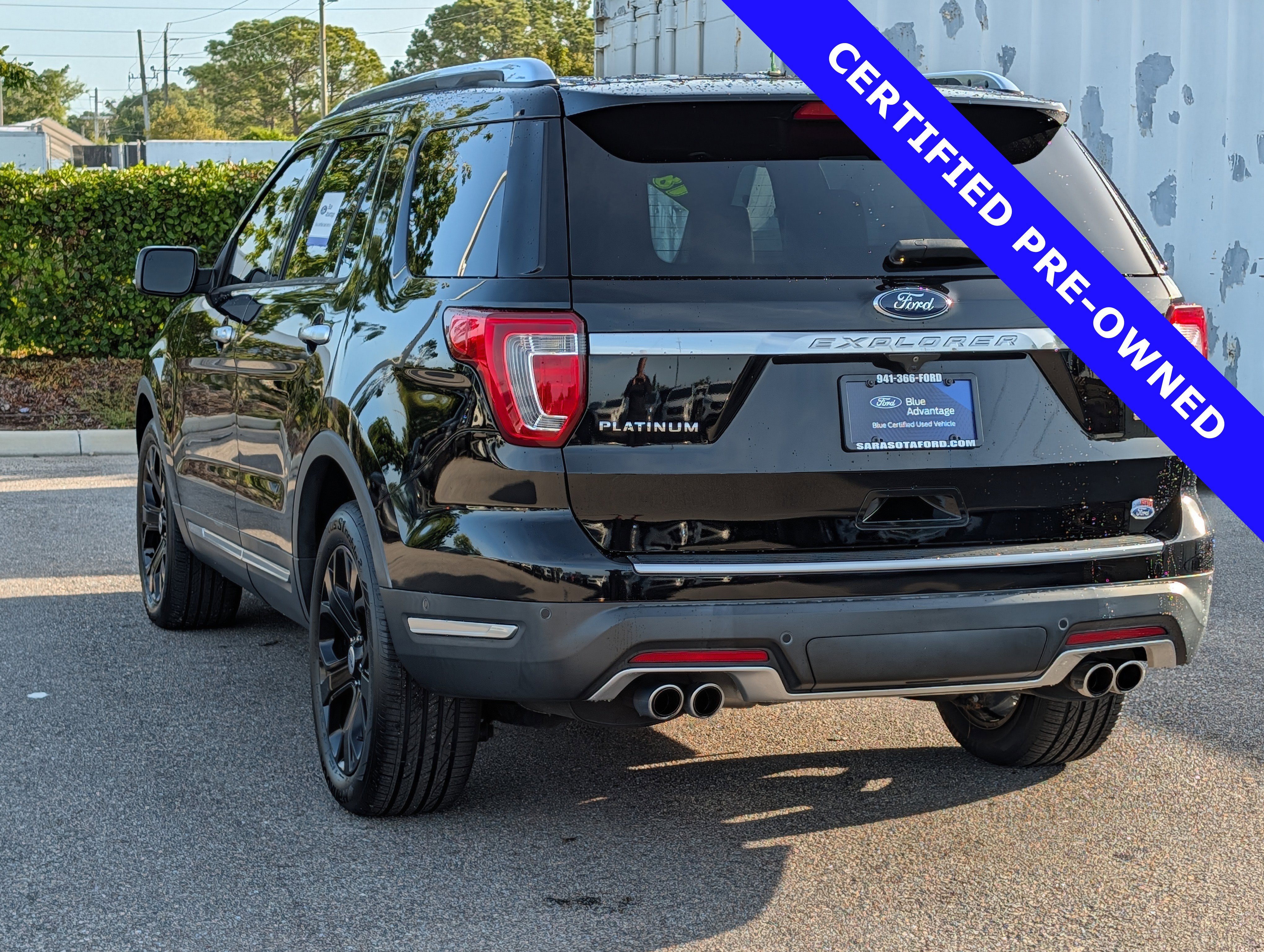 Certified 2018 Ford Explorer Platinum AWD/4WD image 6