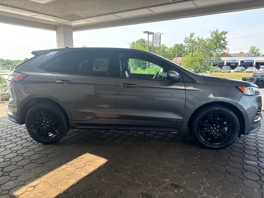 Certified 2023 Ford Edge ST-Line AWD/4WD image 5